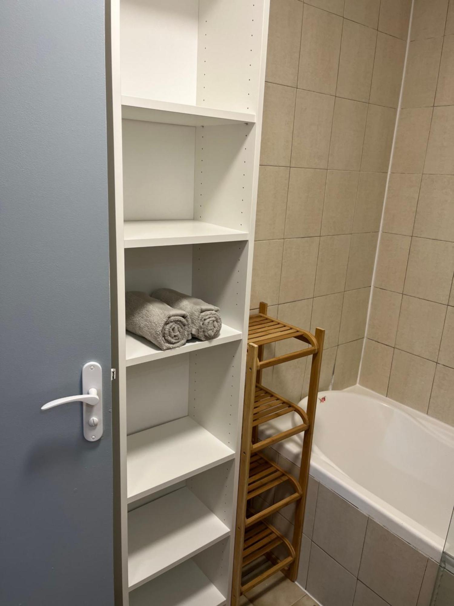En Rez-de-jardin Apartment